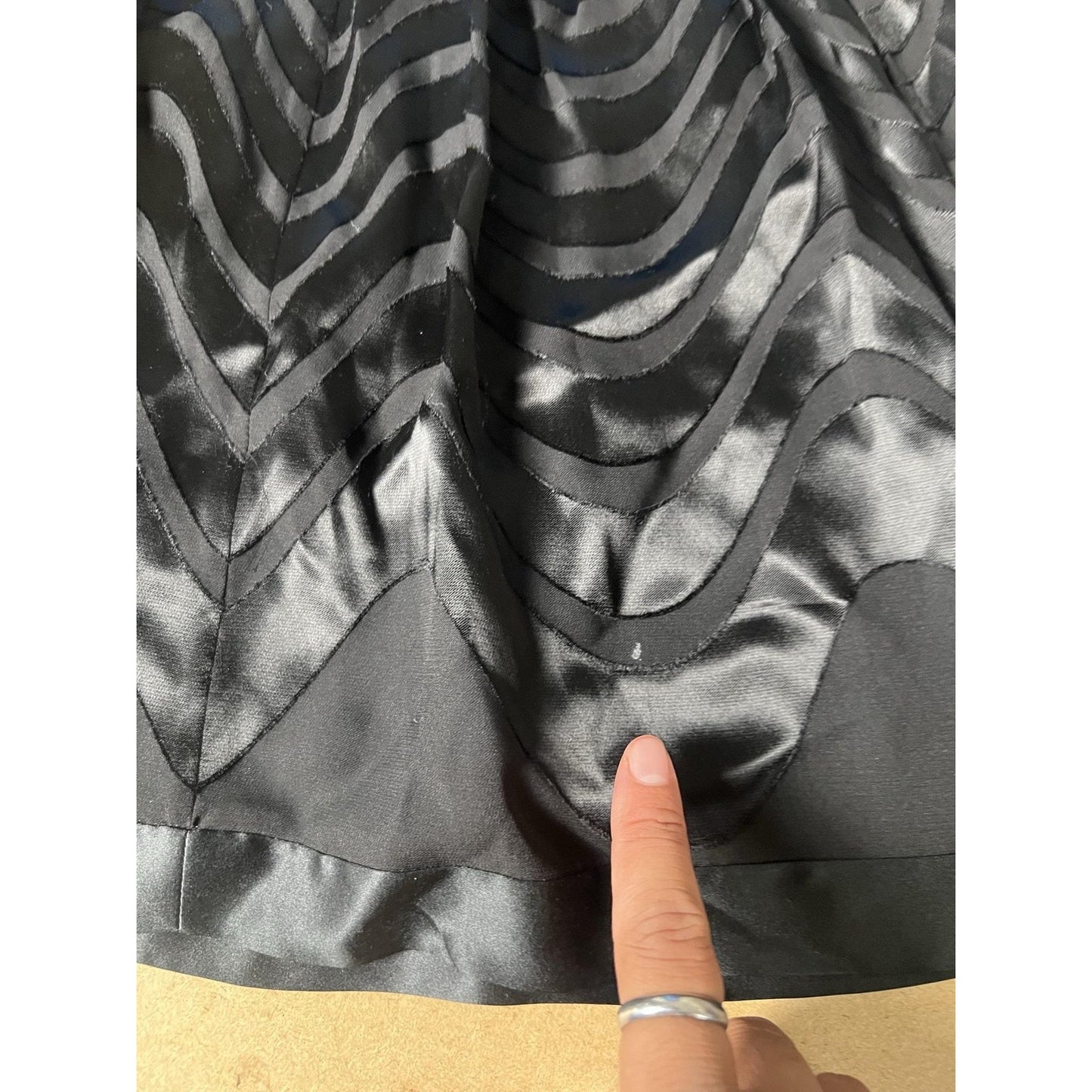 BCBGMAXAZRIA Skirt Womens 4 Black Skater Satin Pleated Lined Zip Party