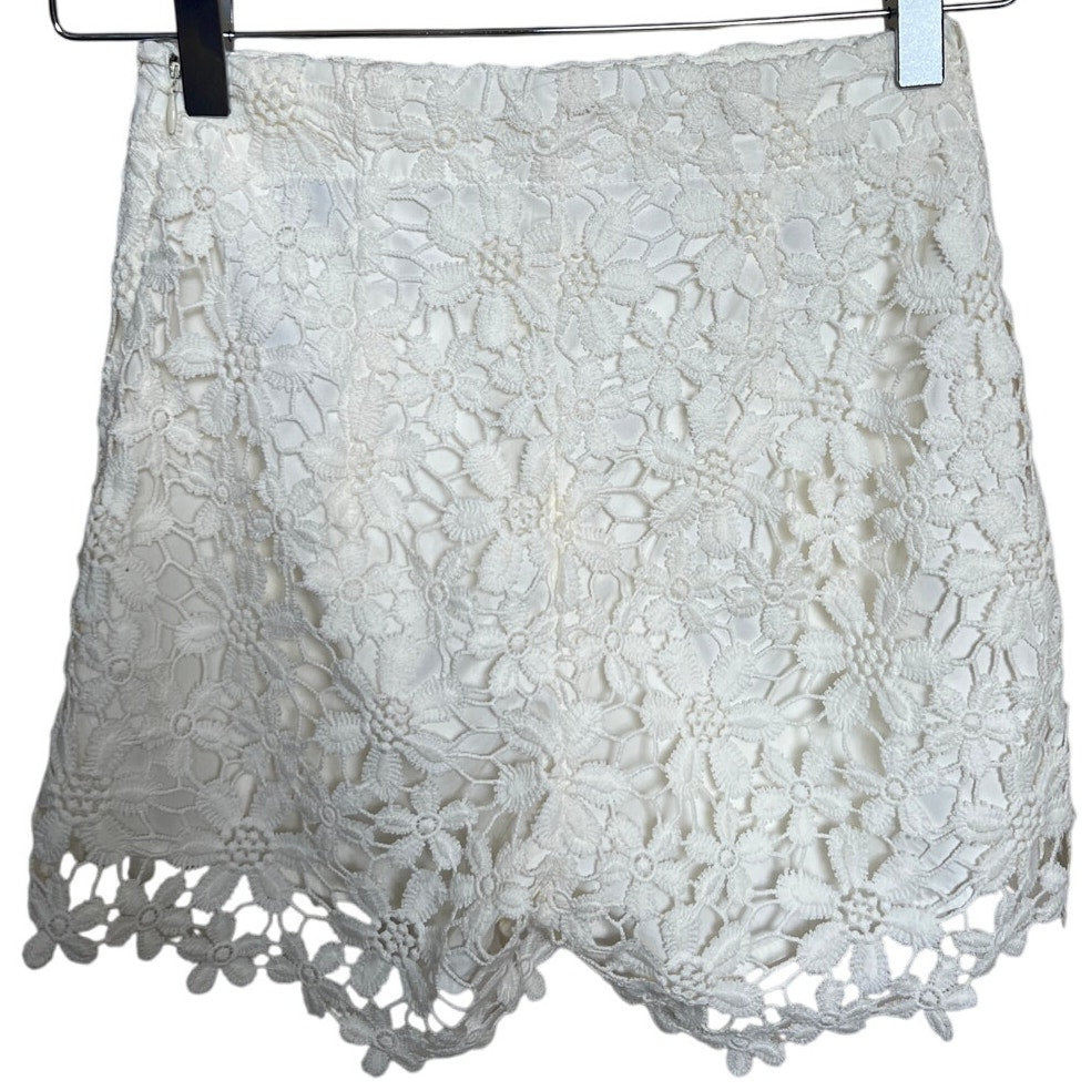 Hollister White Floral Lace Crotchet Women Shorts Size 00
