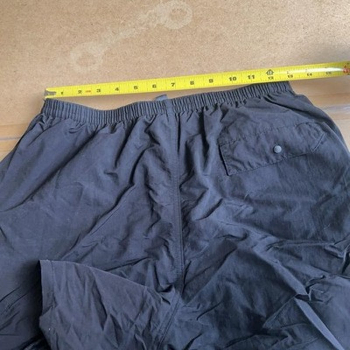 Patagonia Shorts Mens M Black Bermuda Nylon Lined Drawstring Elastic Pockets