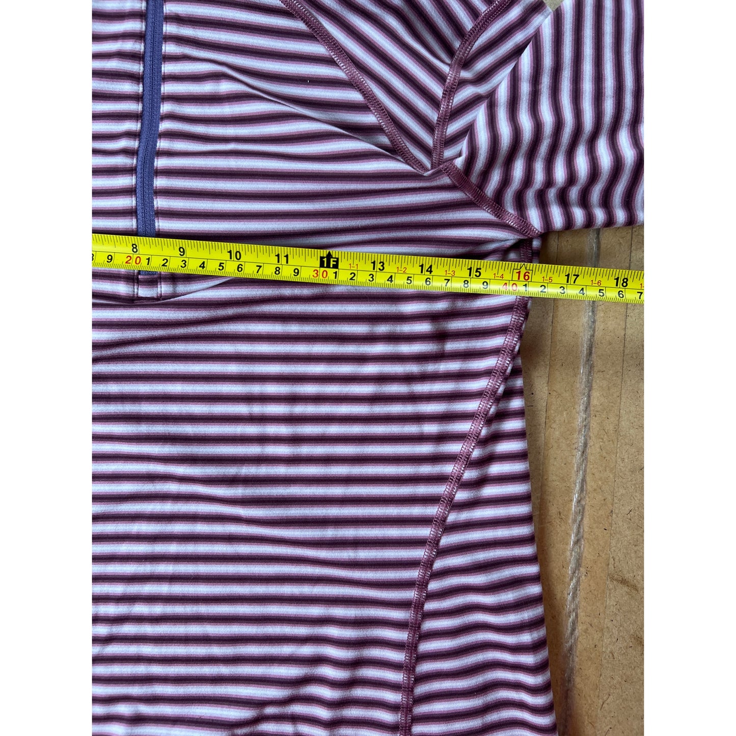 Mountain Hardwear Small Purple Striped Womens 1/4 Zip Performance Pullover