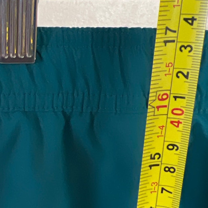 Bonobos Large High Inseam Green Stretch Shorts