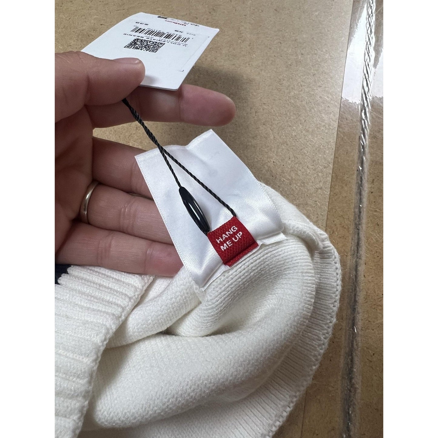 Wilson U Collegiate Beanie Womens XS White Striped Knit Lined Logo Winter
