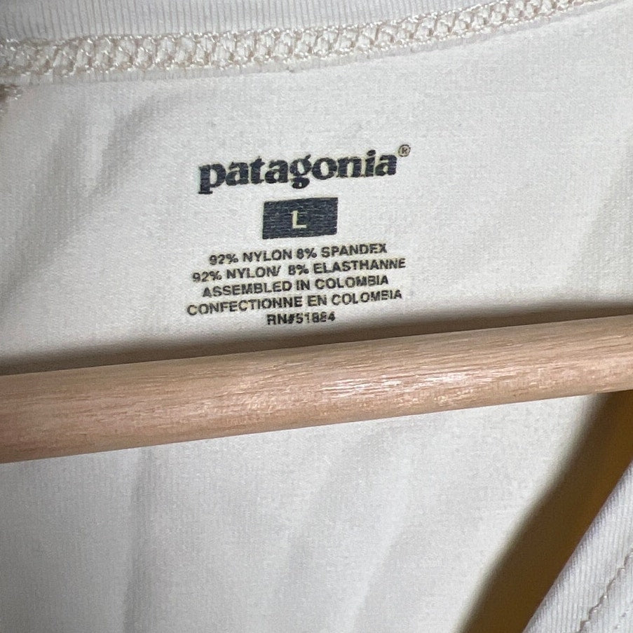 Patagonia Size large Women's Twist Front Sleeveless Top Geometric