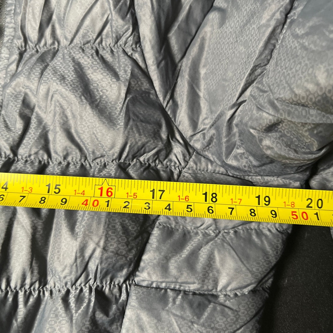 Athleta Downalicious Size Medium Lightweight Puffer Jacket 100% Nylon Gray