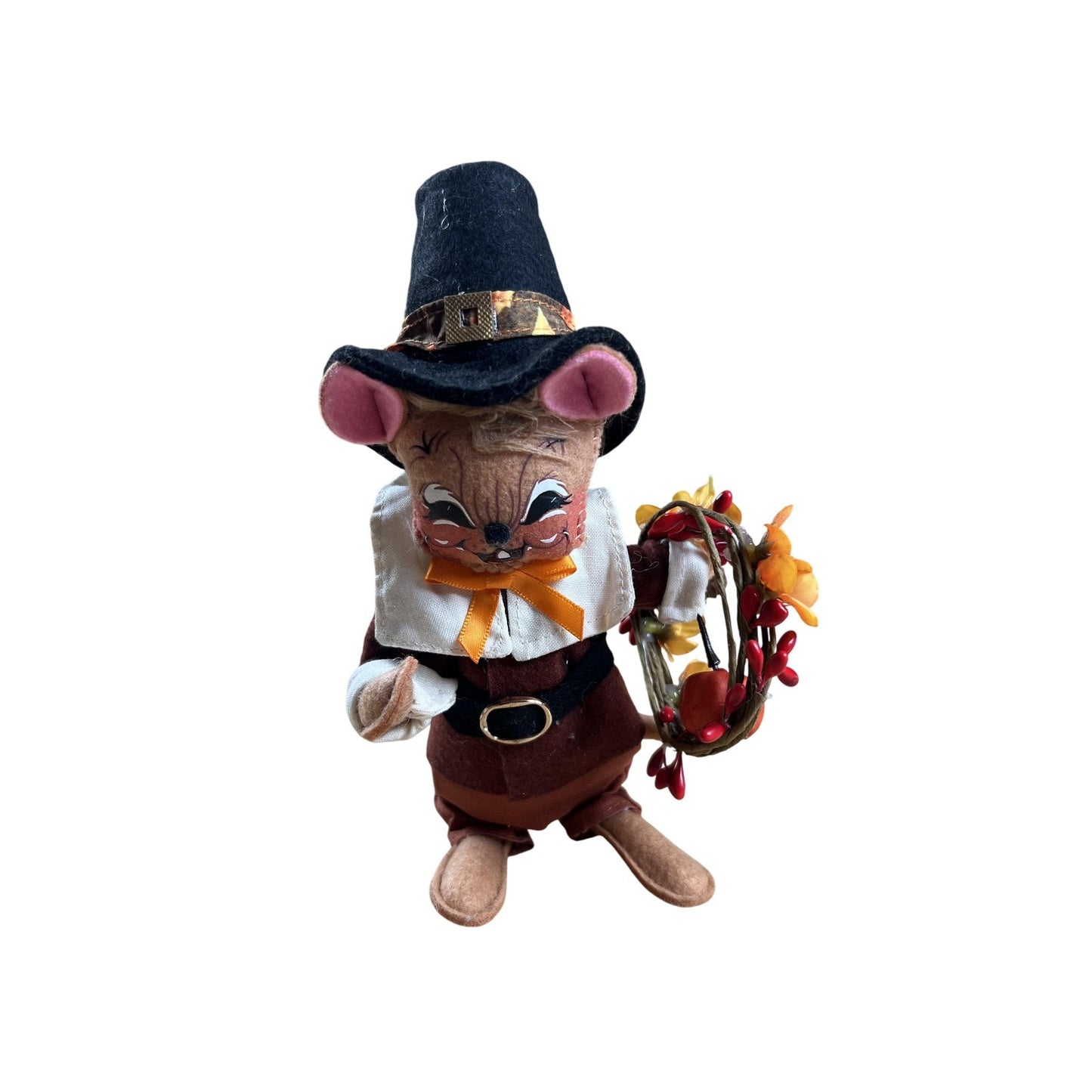 Pilgrim Mouse Felt Figurine Thanksgiving Decor Holding Fall Wreath Holiday