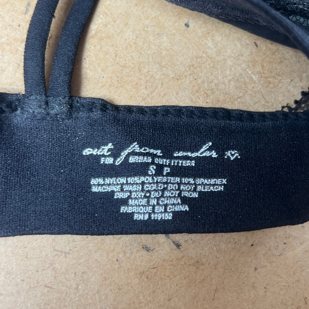 Urban Outfitters Black Lace Bralette Size Small