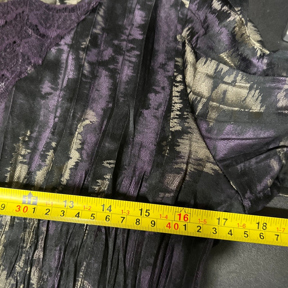 Babette Size XS 100% Polyester Pleated Crinkle Long Sleeve Top