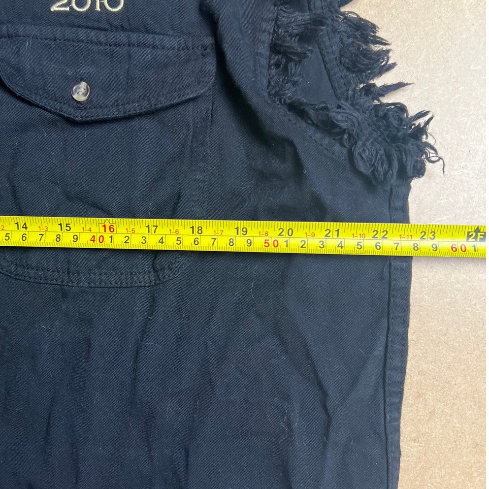 2010 Sturgis 70th Anniversary Men Button-Up Cut Off Sleeve Top Large