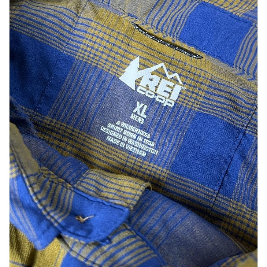 REI Co-op Shirt Mens XL Blue Plaid Long Sleeve Button-Up Travel Nylon Spandex