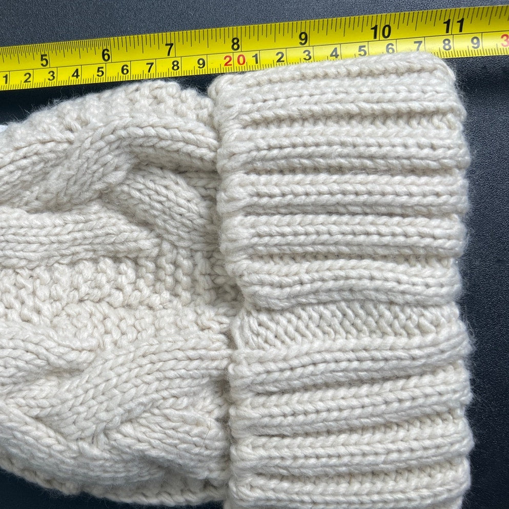 NWT White Cable-knit Pompom Hat One Size