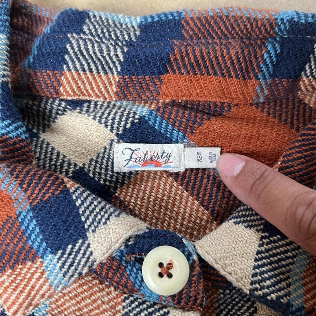 Faherty Button-Up Shirt Womens XL Orange Plaid Cropped Flannel Pockets Collared