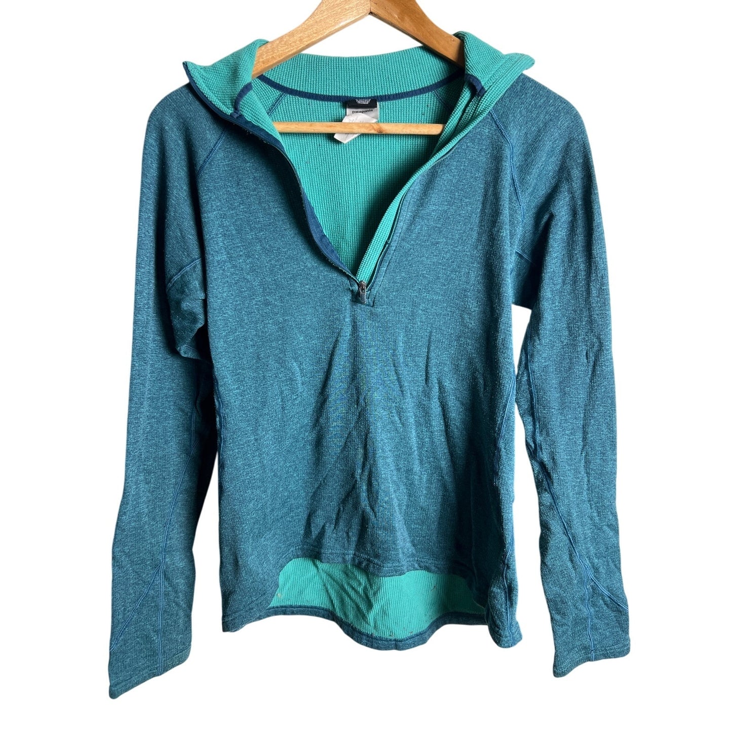 Patagonia Women's Top Medium Pullover Half Zip Base Layer (Broken Zipper)