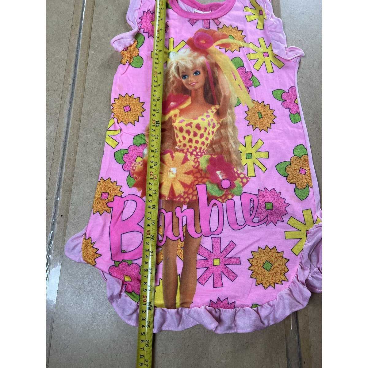 Vintage Barbie Sleepshirt Girls 7-8 Pink Graphic Ruffle Hem Knit USA 90s