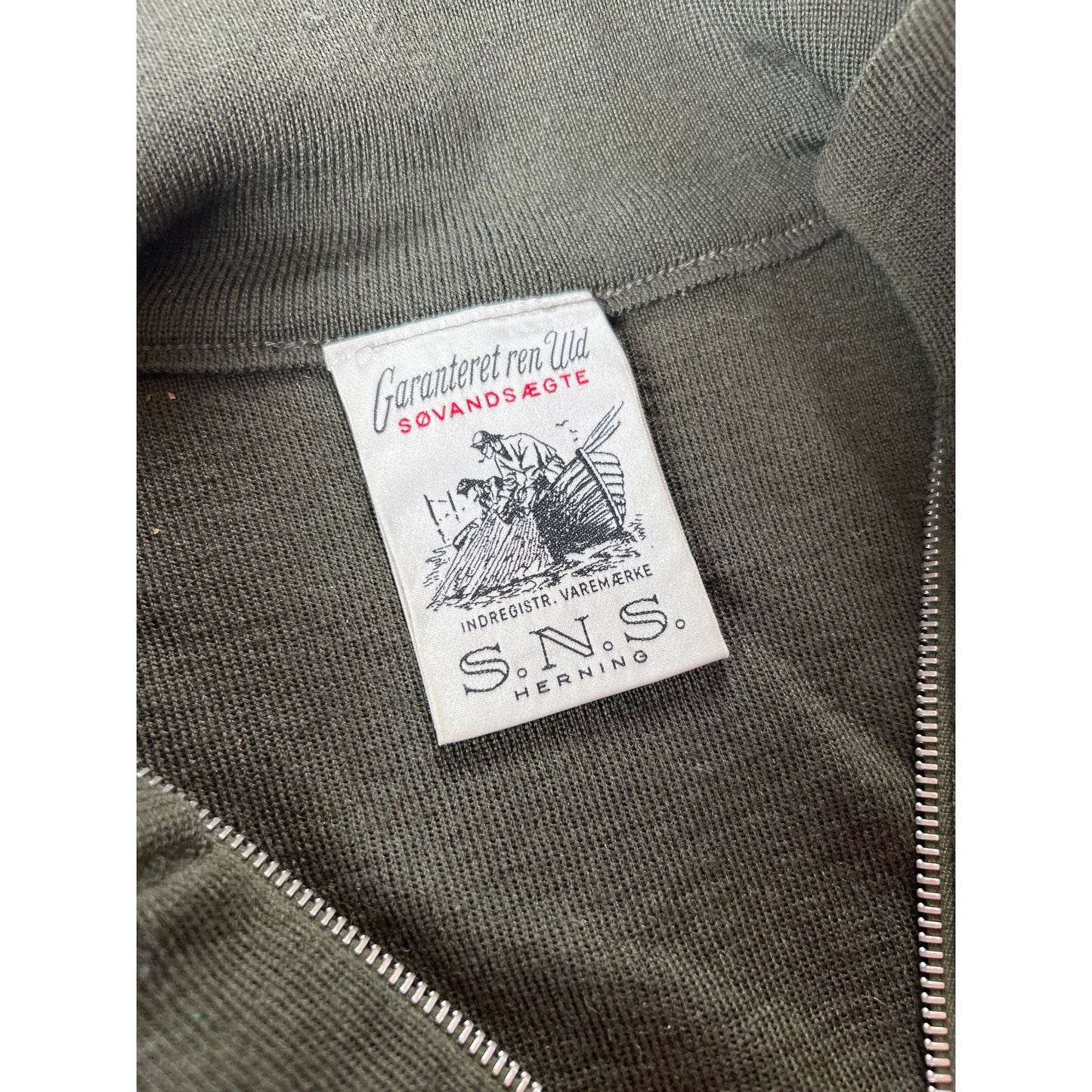 S.N.S. Herning Sweater Size L Olive Pure Wool Knit Full Zip Made in Denmark