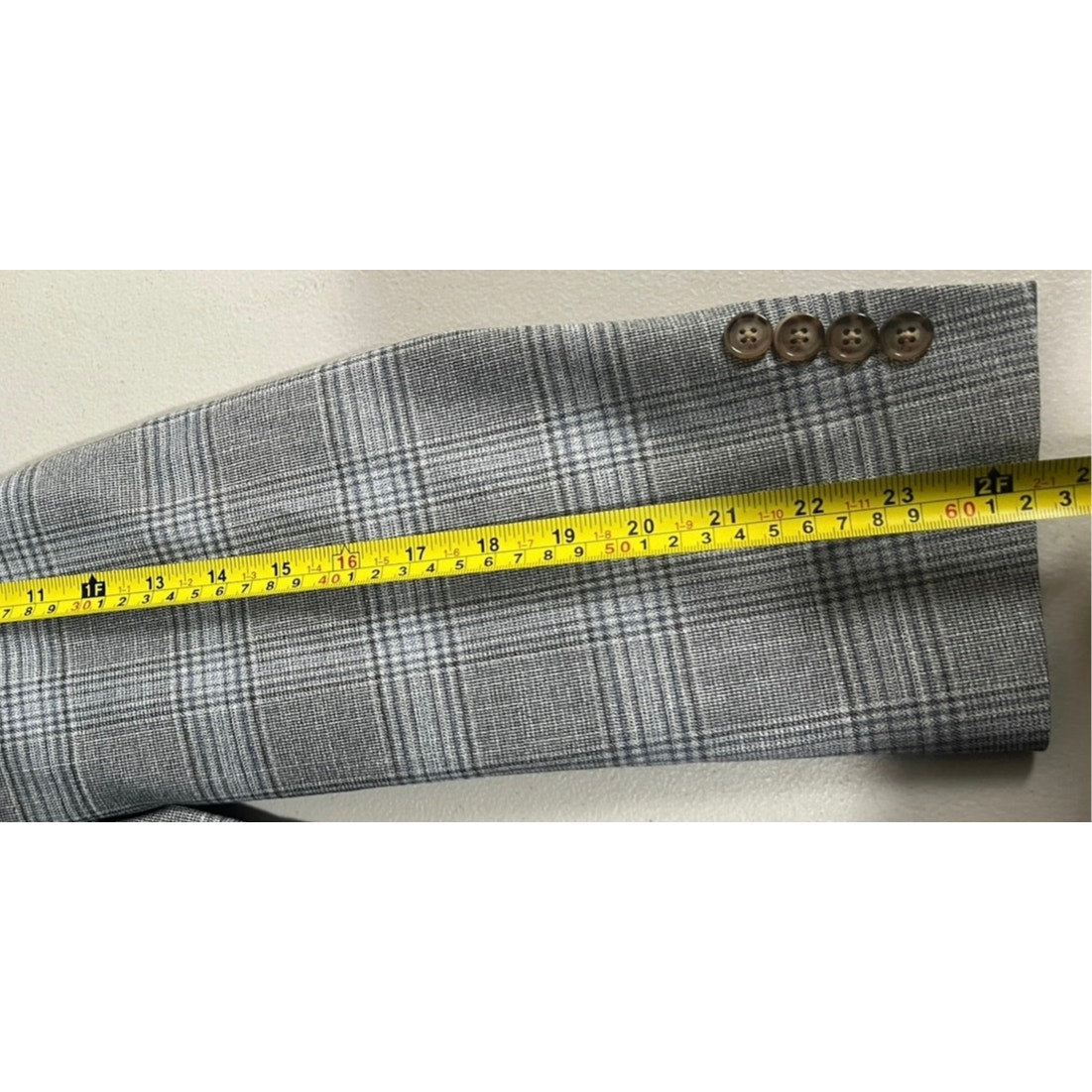 Paisley & Grey Peak Plaid Gray Striped Slim Blazer Size 42R NWT