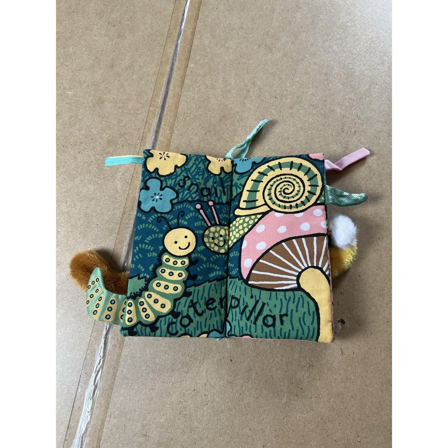 Jellycat Garden Soft Cloth Book Green Baby Girls Sensory Taggies Plush Toy