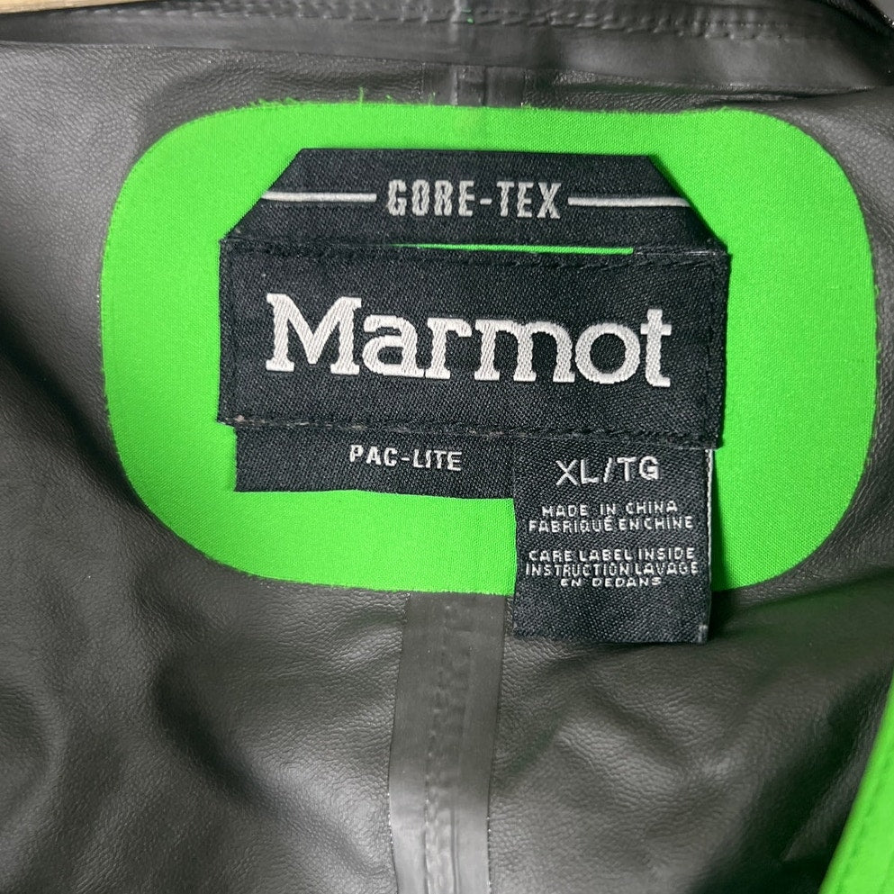 Marmot Gore-tex Green pac-Lite XL Polyester *Minor Tear* Unisex