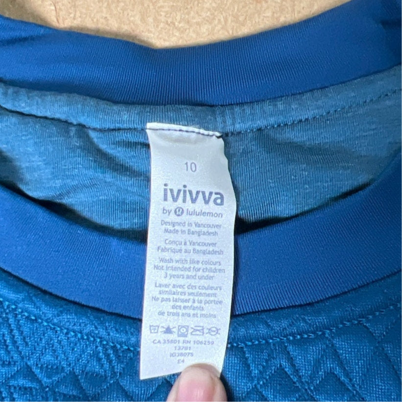 Ivivva/Lululemon Quilted Logo Reversible Pullover Sweatshirt Size 10