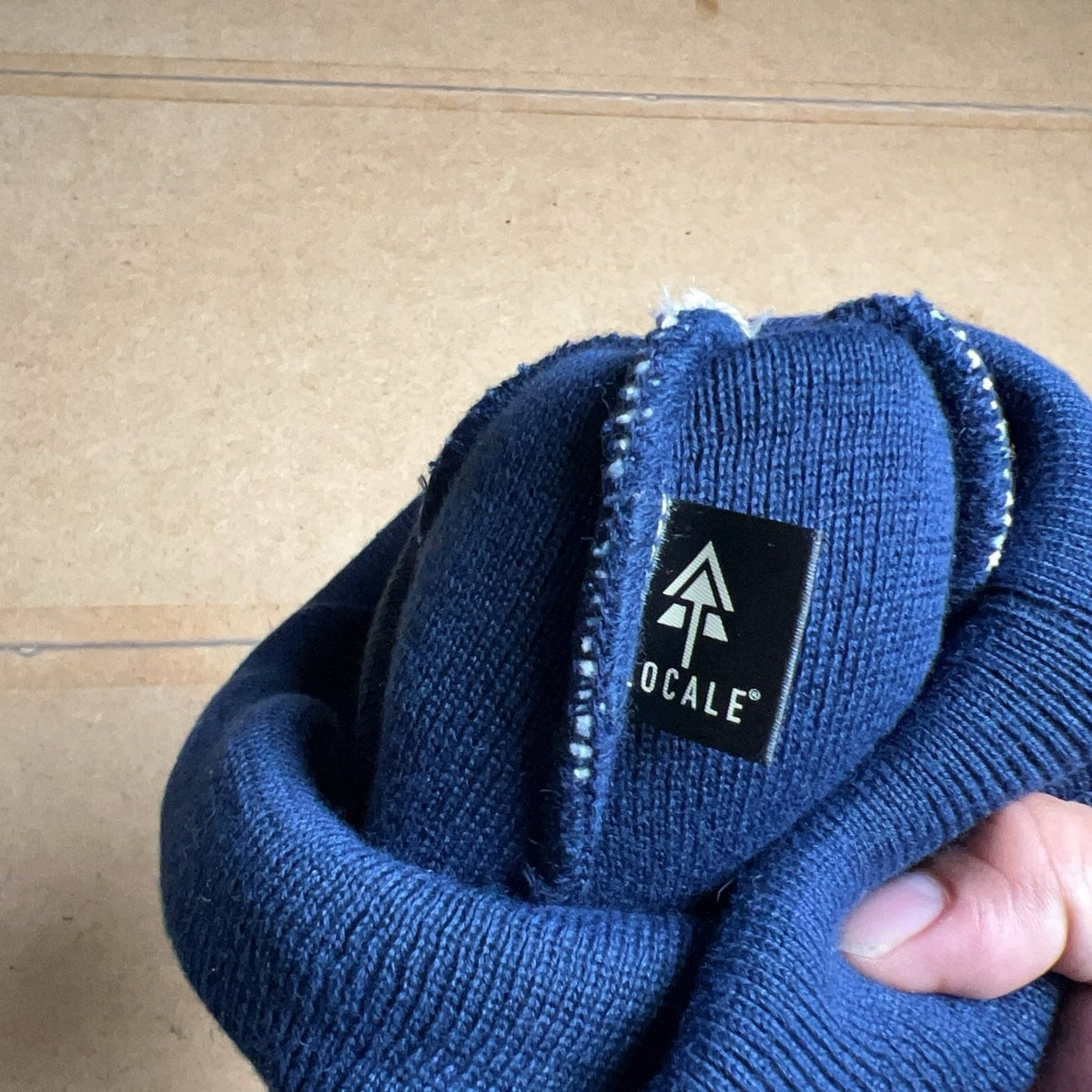 Locale Beanie Hat Mens One Size Blue Striped Pom Pom Giants Ridge Winter