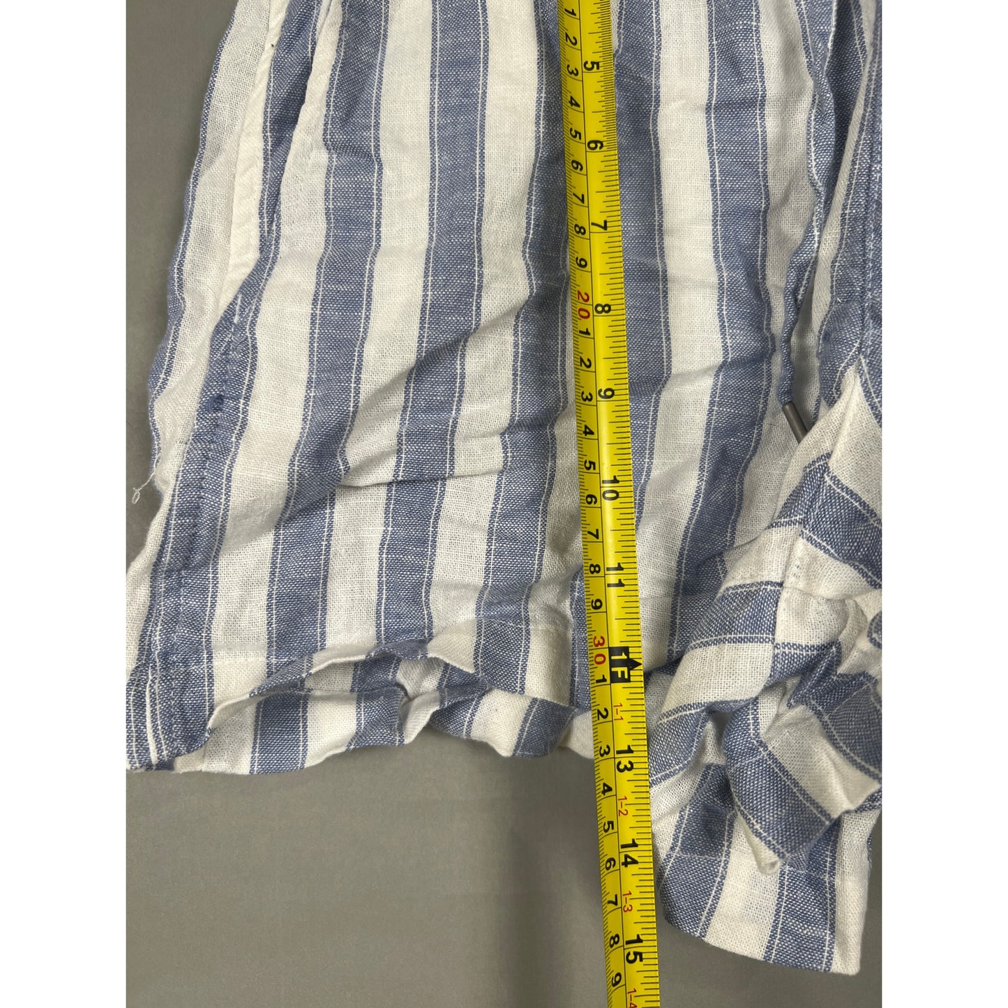 Gap NWT Linen Shorts Size Small Lightweight Striped