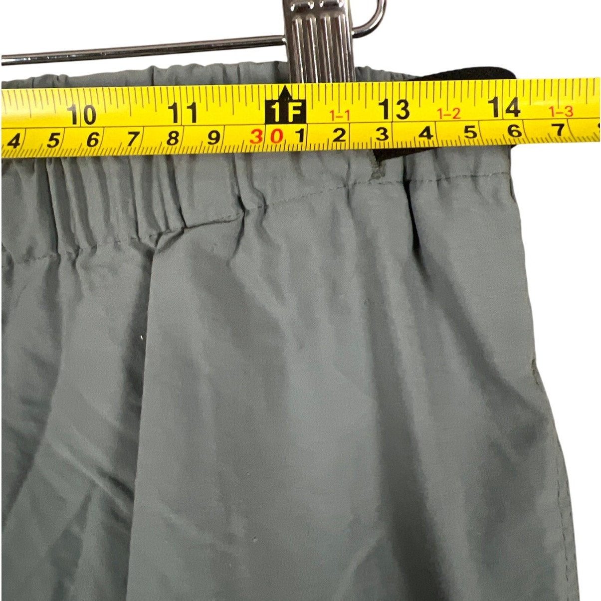 Patagonia Medium 100% Nylon Gray Hiking Pants Worn Wear