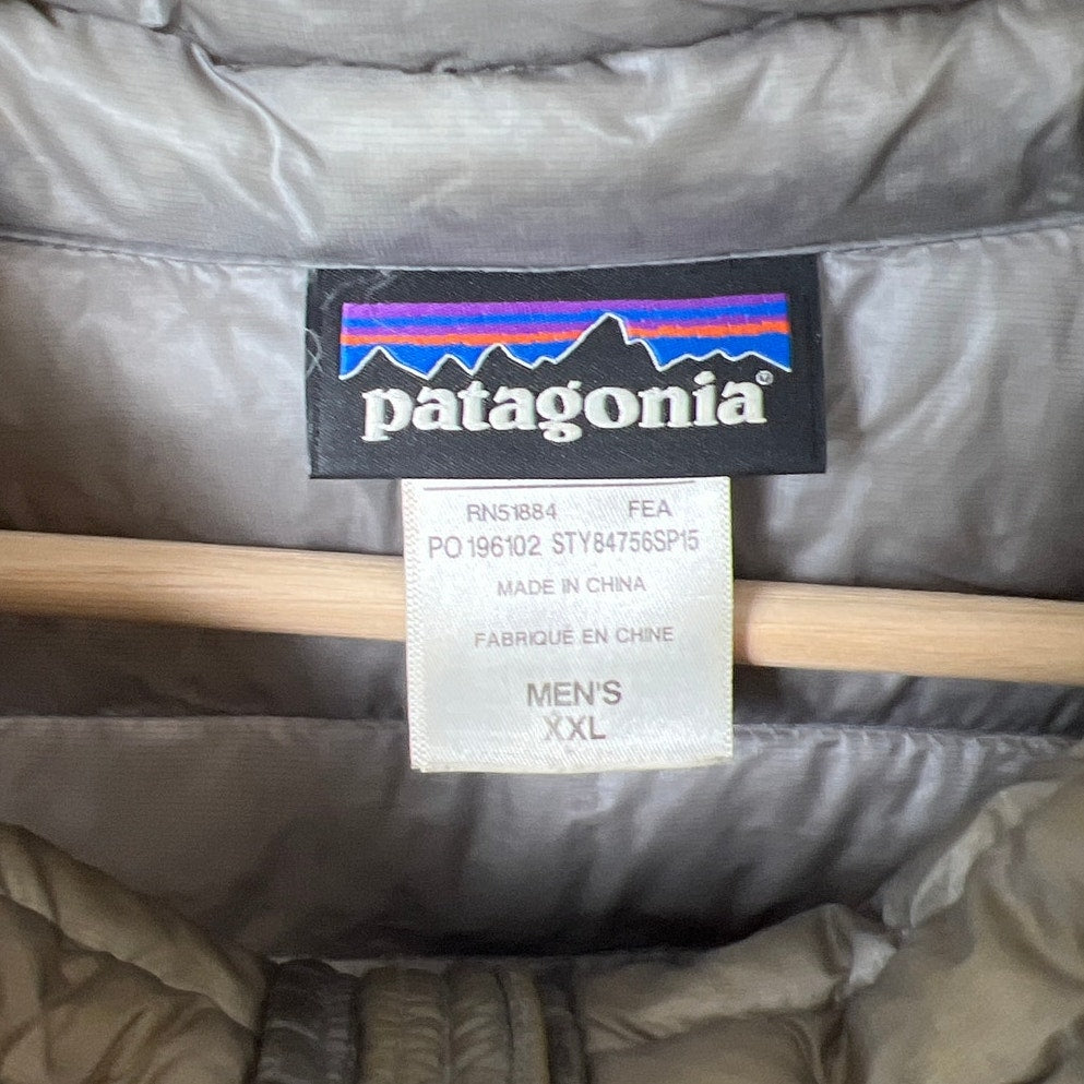 Patagonia 2XL Ultralight Down Silver 100% Nylon Jacket
