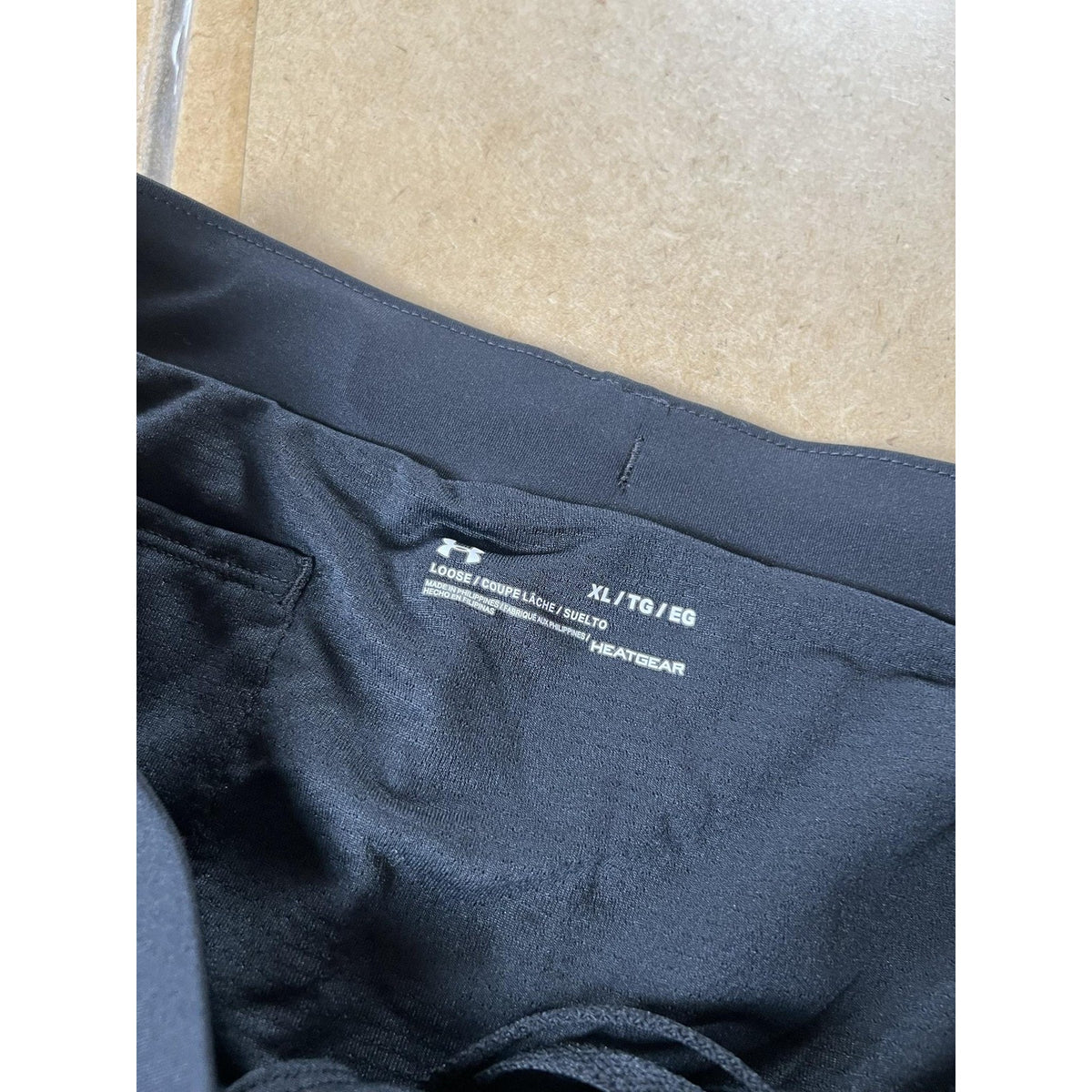 Under Armour Hot Pants Womens XL Black Jersey Polyester Spandex HeatGear