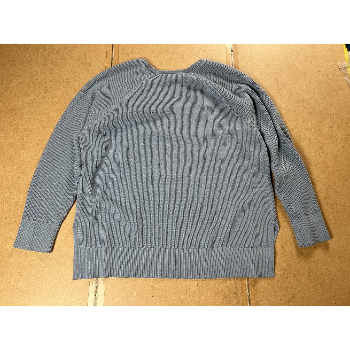 Athleta Sweater Womens XL Blue Pullover V-Neck Merino Wool Raglan Knit Top