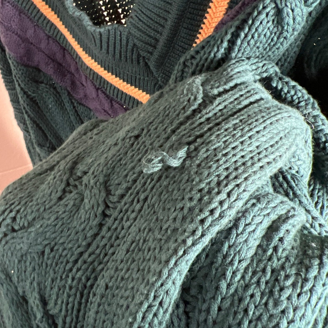 New River Co Authentic Heavy Knit Size Large V-Neck Green 100% Cotton