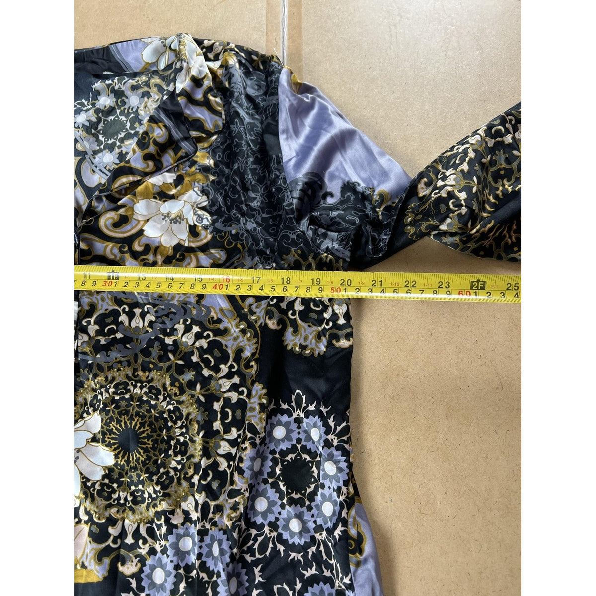 Natori Blouse Womens L Black Floral Cowl Neck Long Sleeve Satin Stretch Top