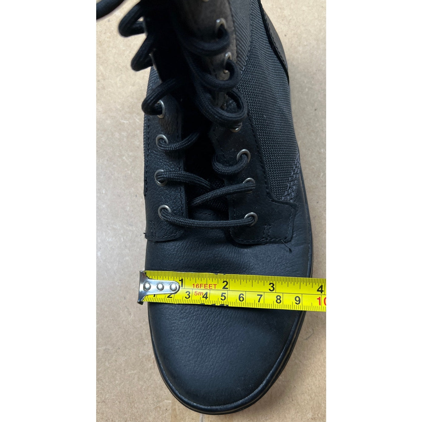 Dr. Martens Combs Tech Men’s Black Canvas Lace Up Combat Boots 6 Men's