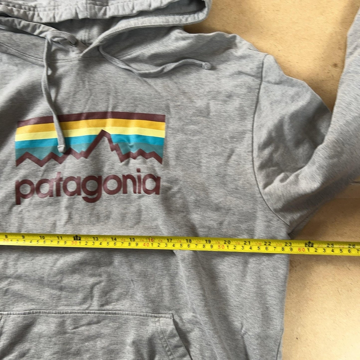Patagonia Sweater Mens L Gray Pullover Hooded Pockets Graphic Organic Cotton