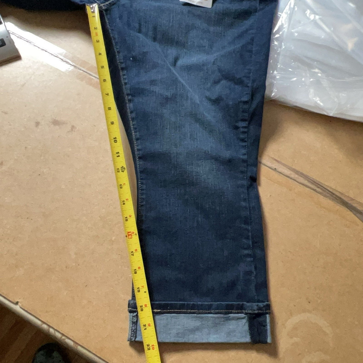 Signature By Levi Strauss Pants Womens 18 Blue Cropped Capri Slim Cuffed Stretch