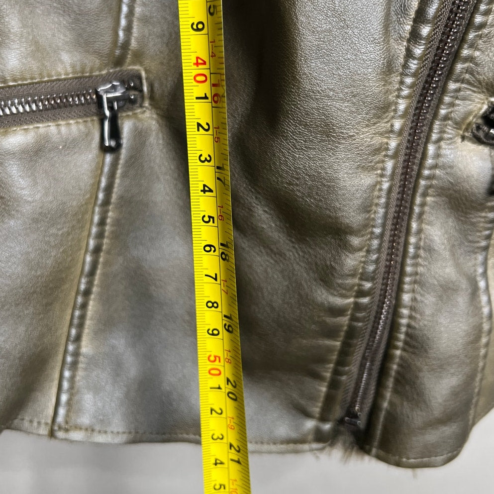 Maurices NWT Faux Fur Vest Size XS Brown Polyester