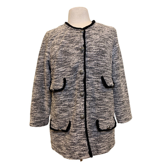 NWOT Nelly Women's Sweater Black And White Jacket Button Up Size 1 Small