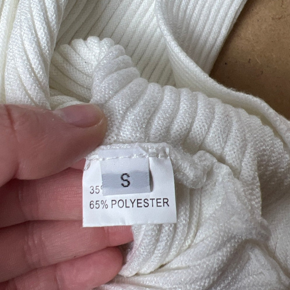 White Pleated Turtle Neck Long Sleeve Size Small