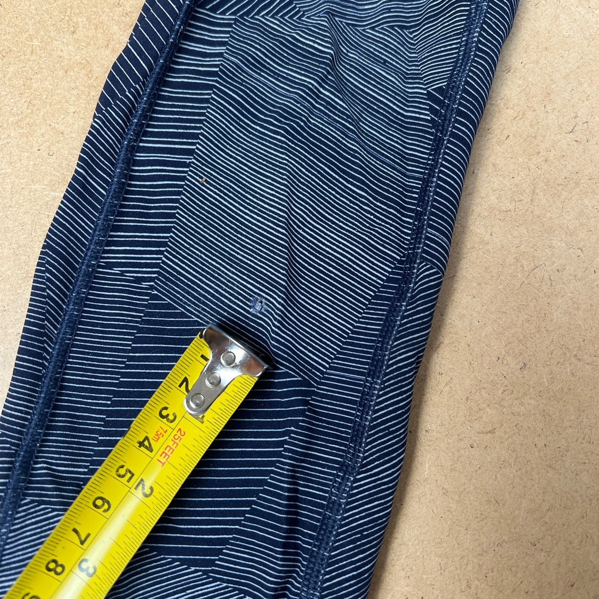 Lululemon Speed Up Tight  Full-On Luxtreme Size 4 Leggings