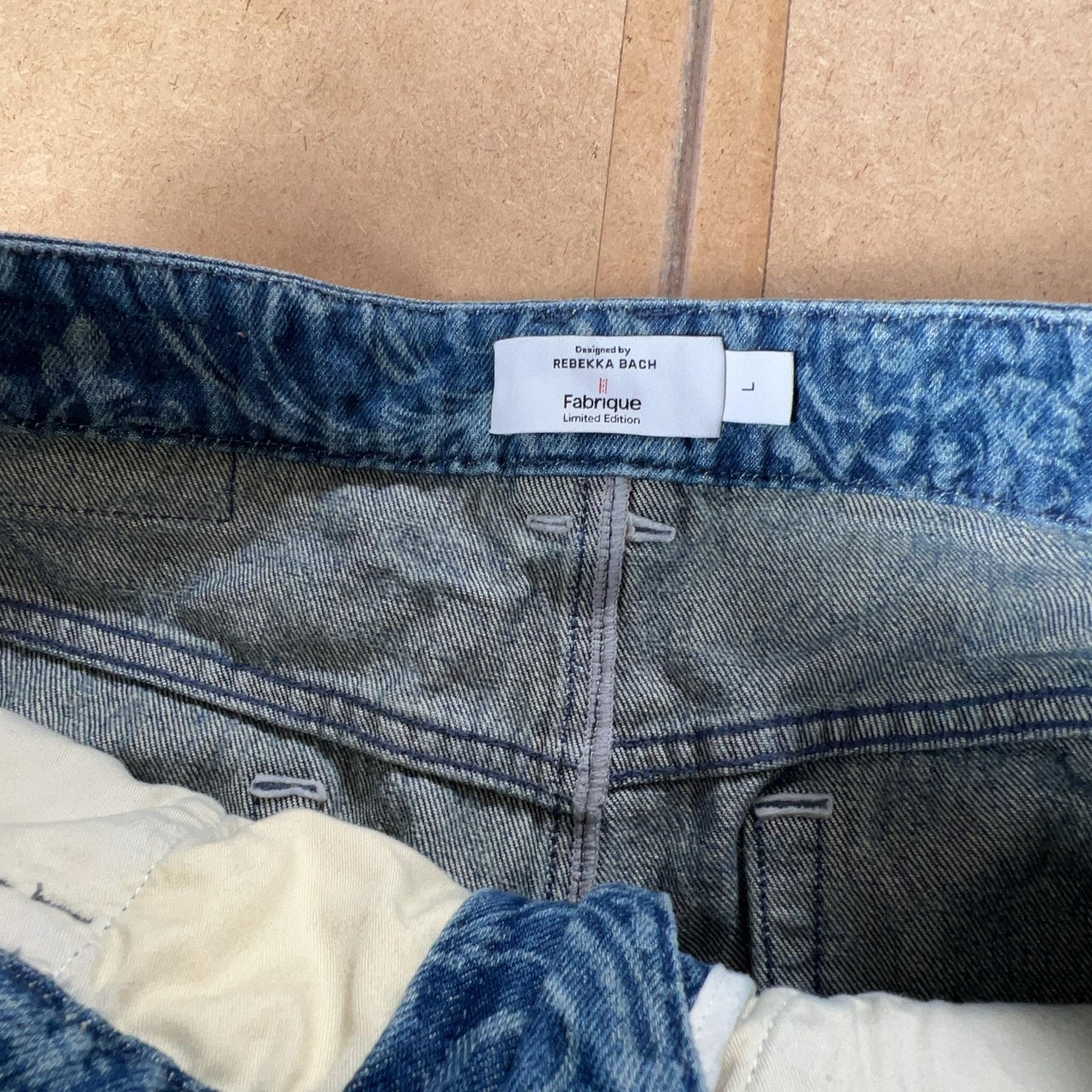 Rebekka Bach Pants Womens L Blue Paisley Denim Ankle Relaxed Pockets Zip Button