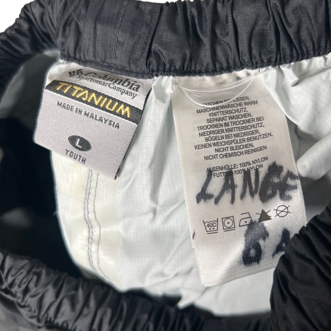 Columbia Titanium Large 100% nylon Omni-shield Water Resistant Ski Pants