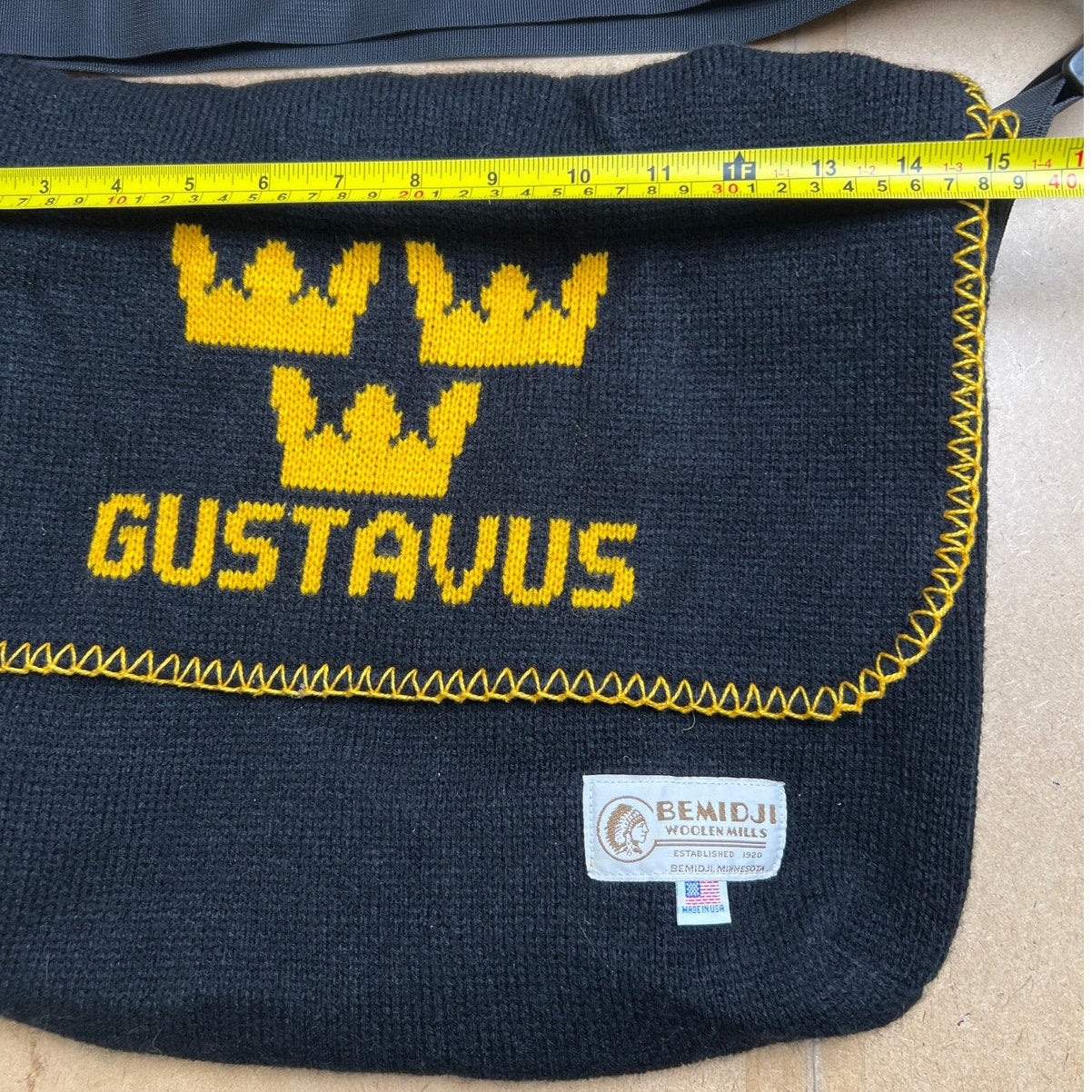 Bemidji Woolen Mills "Gustavus" Knitted Messenger Bag
