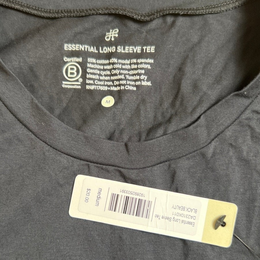 NWT Essential long Sleeve Navy Blue Men Medium Top