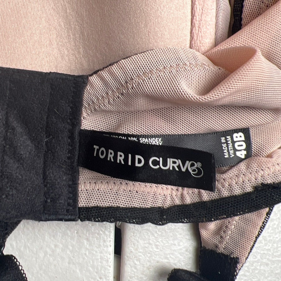 Torrid Curve Size 40B Push Up Bra Black Lace