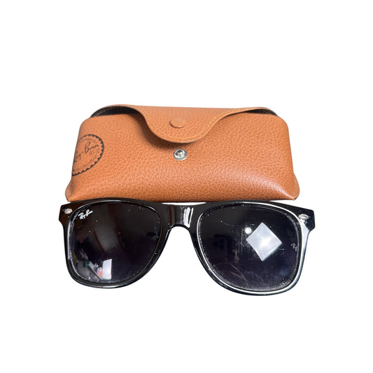 Ray-Ban Wayfarer Black Sunglasses W/ Case