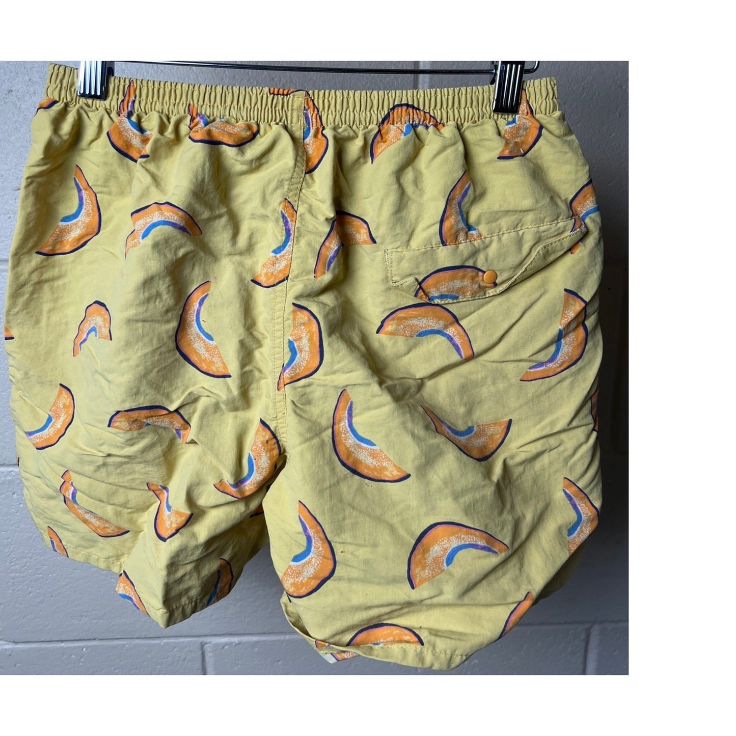 Patagonia Swim Shorts Mens XS Yellow Melon Abstract Print Mesh Lined Trunks Surf