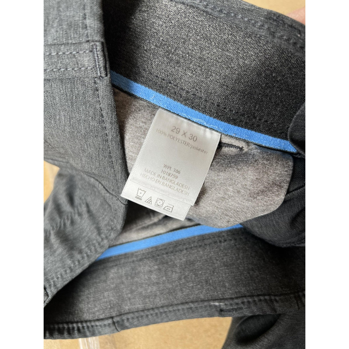 Haggar Mens 29 Gray Chino Athletic Straight Flat Front Stretch H26 Move