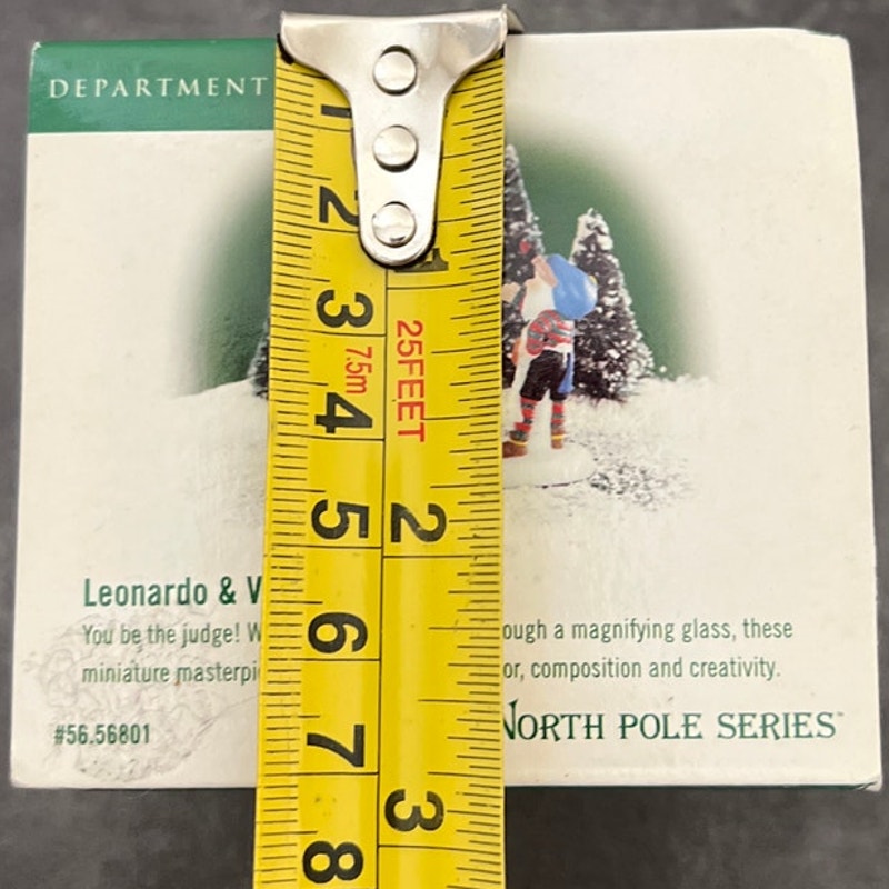 Department 56 North Pole Series Leonardo & Vincent Decoration