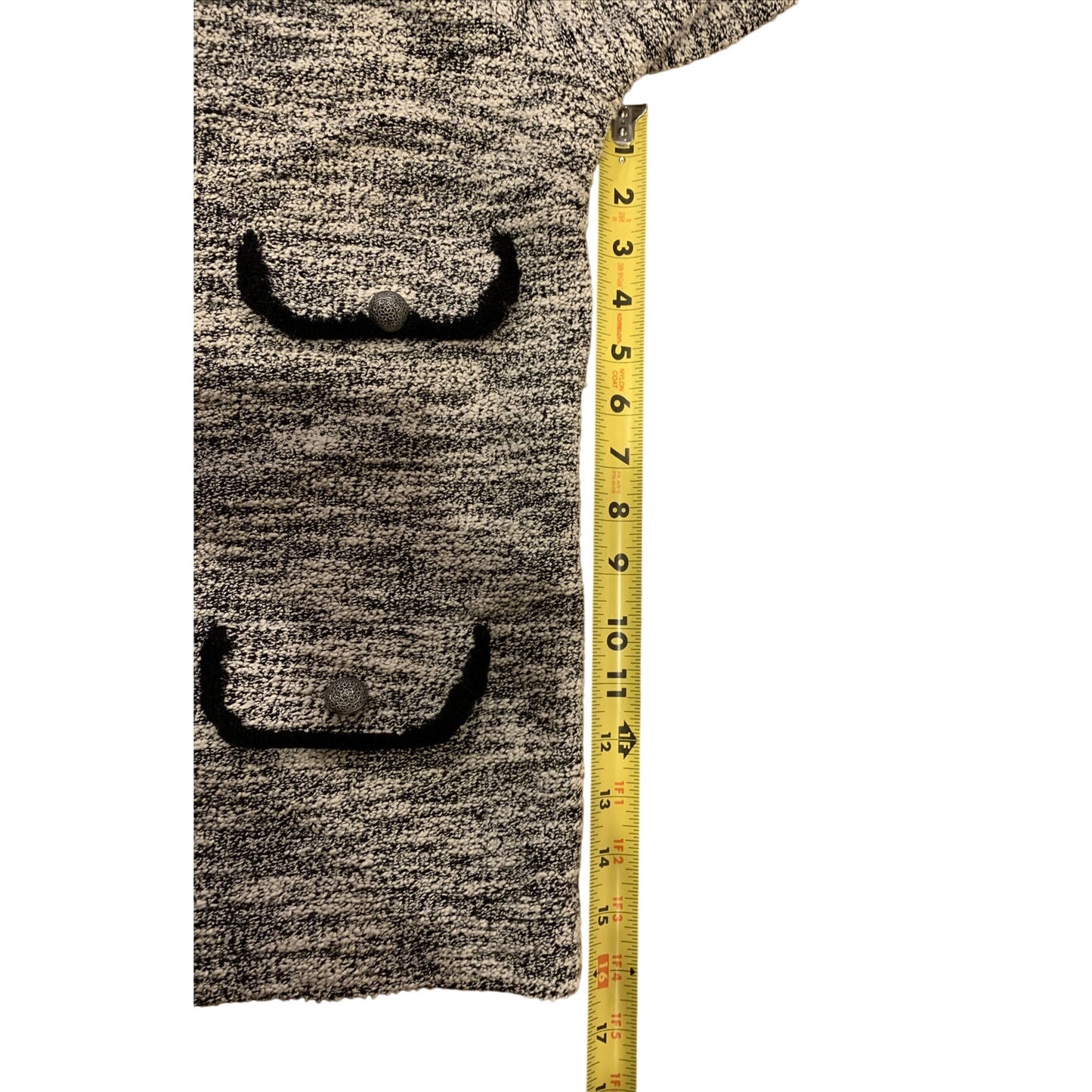 NWOT Nelly Women's Sweater Black And White Jacket Button Up Size 1 Small