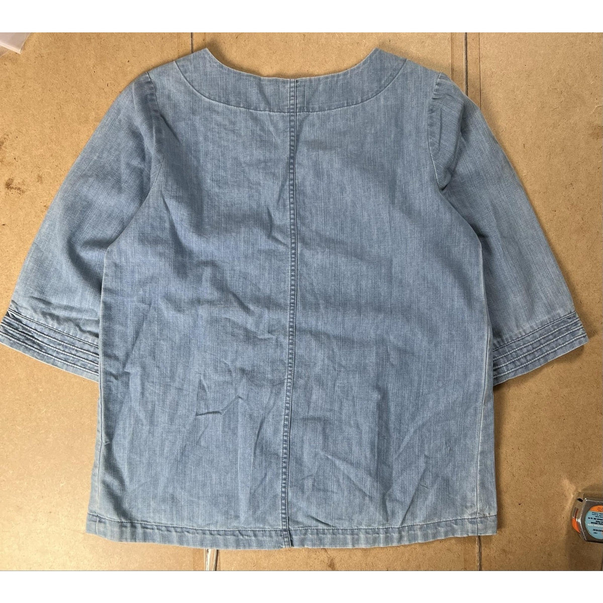 Martha Stewart Everyday Blouse Womens M Blue Tunic Chambray Pleated Casual