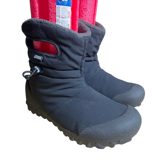 BOGS Black Youth Size 6 Lined Mud/Snow Boots