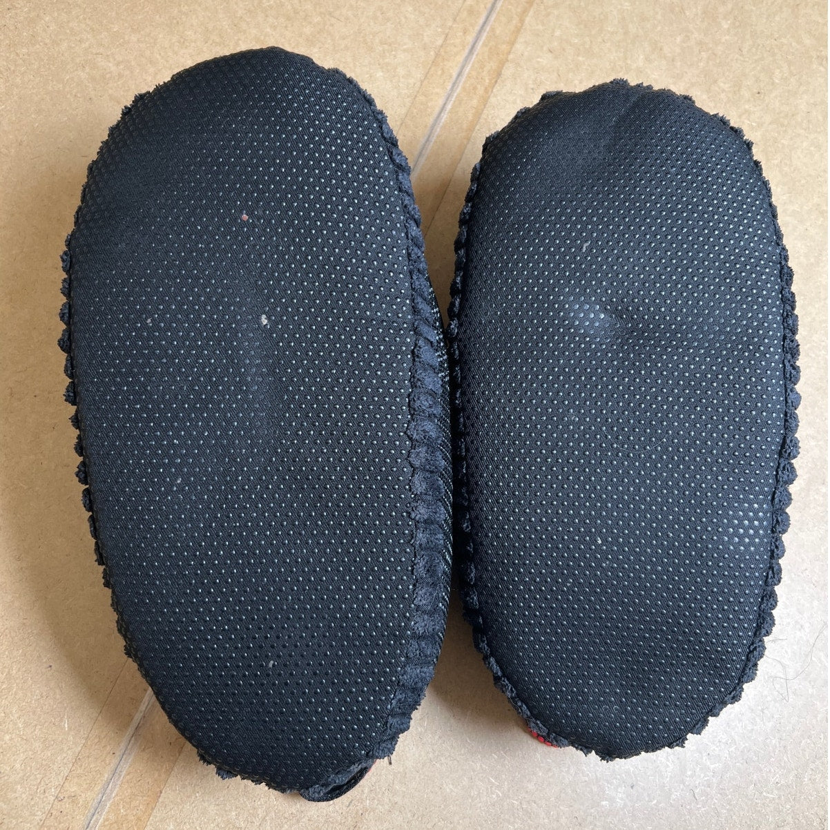 Sneaker Slippers Black Grey Non Slip Sole Indoor House Slippers Size 11-12